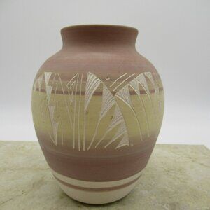 Navajo Mesa Verde Pottery Vase Signed M Jones 5.5" Neutral Brown Beige NAV USA
